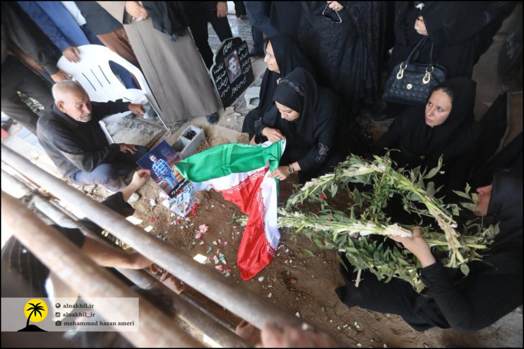 الاهواز بالصور/ مراسم تشييع جثامين شهداء الإعتداء الارهابي في الاهواز