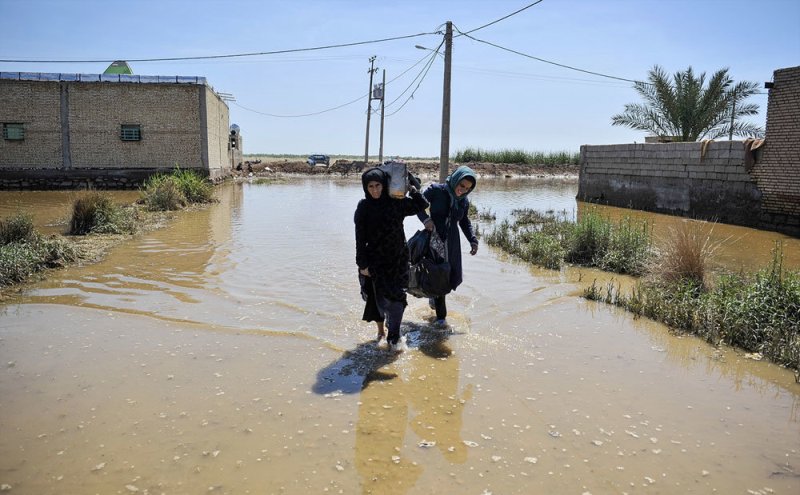 الأمطار تسببت بفيضانات غير مسبوقة في جميع المدن الخوزستانیة
