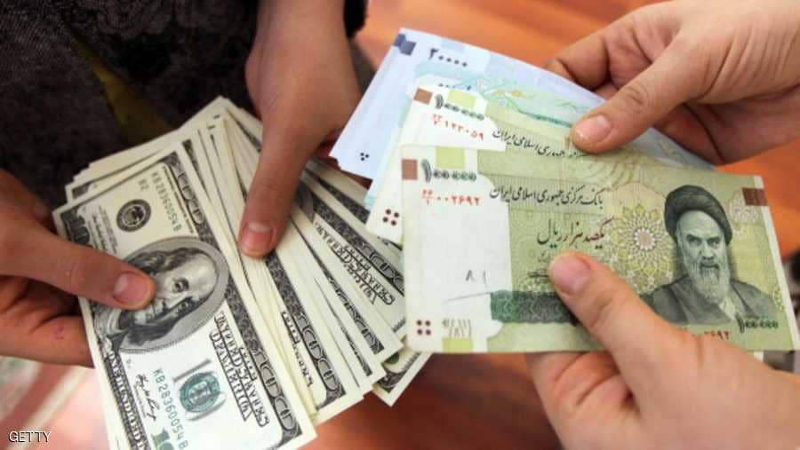 تحسن ملحوظ في سعر الريال الإيراني أمام الدولار