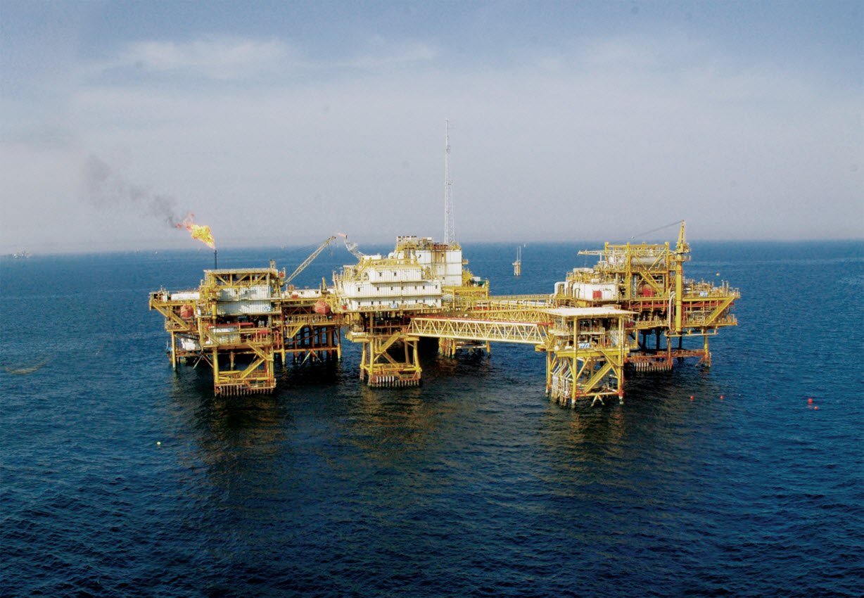 الصین تعتزم استثمار 3 ملیارات دولار فی قطاع النفط والغاز الایرانی