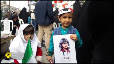 زكريا بدر علي الجابر صورة الطفل المظلوم «زكريا بدر علي الجابر» بمسيرات الثورة في الاهواز