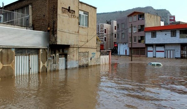 ارتفاع حصيلة ضحايا السيول في ايران الى 52 شخصا