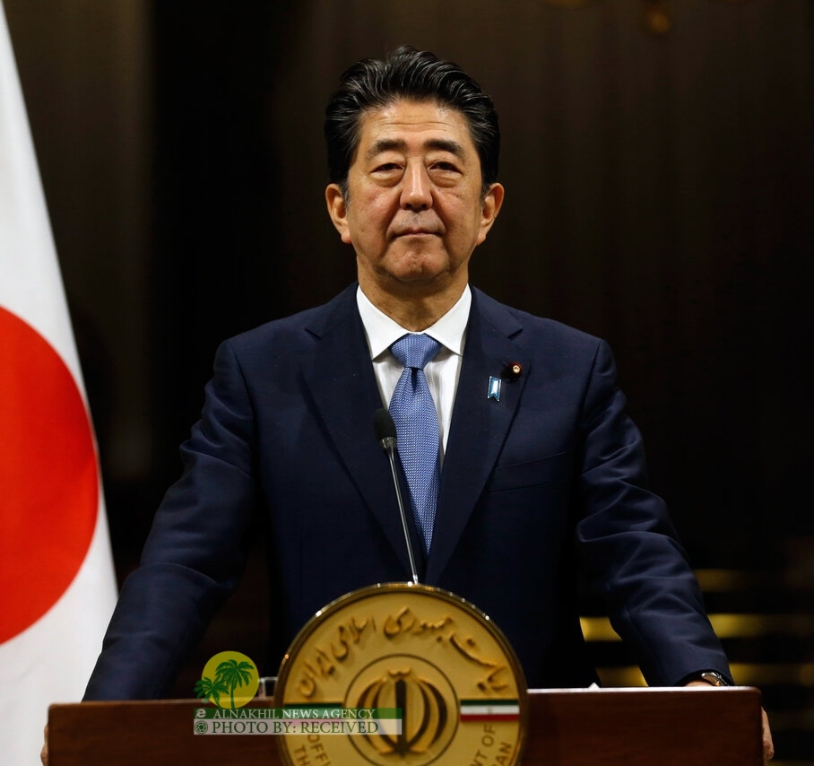 رئيس الوزراء الياباني يشيد بفتوى سماحة قائد الثورة بشان حرمة السلاح النووي