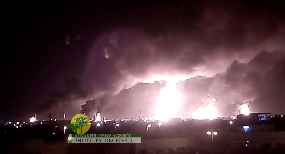 لأول مرة منذ الهجوم… فيديو من داخل منشأة نفطية سعودية يظهر حجم الدمار