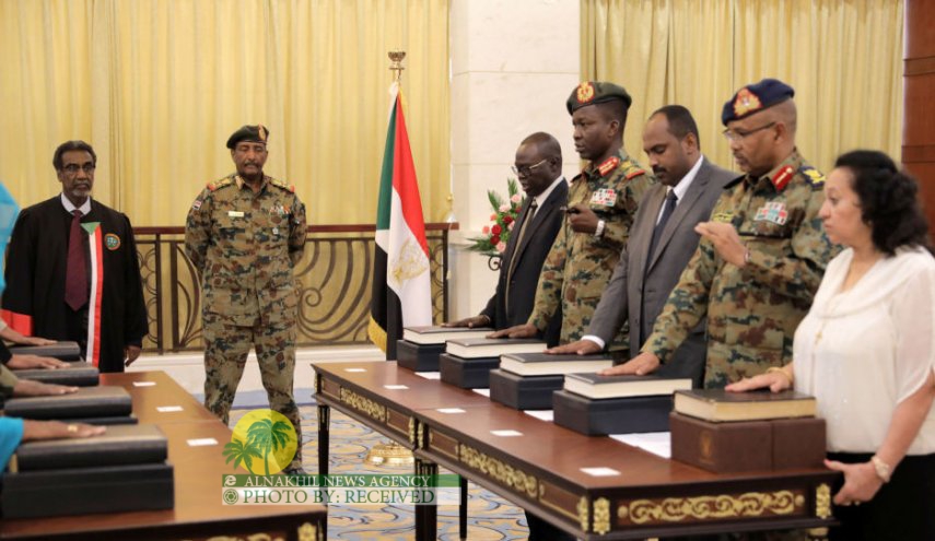 إعلان تشكيل اول حكومة سودانية بعد البشير