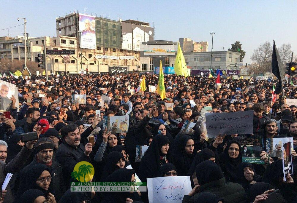 مسيرة مليونية لاستقبال جثامين شهداء الجريمة الامريكيه في طهران