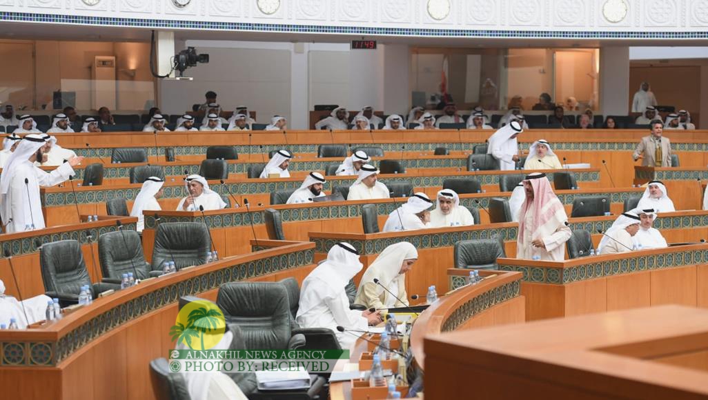 تراشق بالألفاظ وعراك بالأيدي في مجلس الأمة الكويتي بسبب “العفو الشامل”