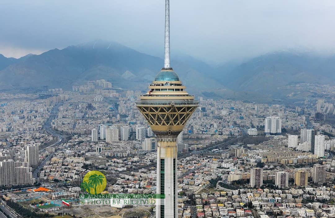 بلدية طهران تغلق برج ميلاد وتلغي جميع الاحتفالات والمؤتمرات فيه للحد من انتشارفيروس كرونا
