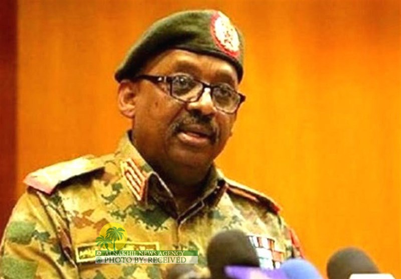 وفاة وزير الدفاع السوداني بأزمة قلبية في جوبا