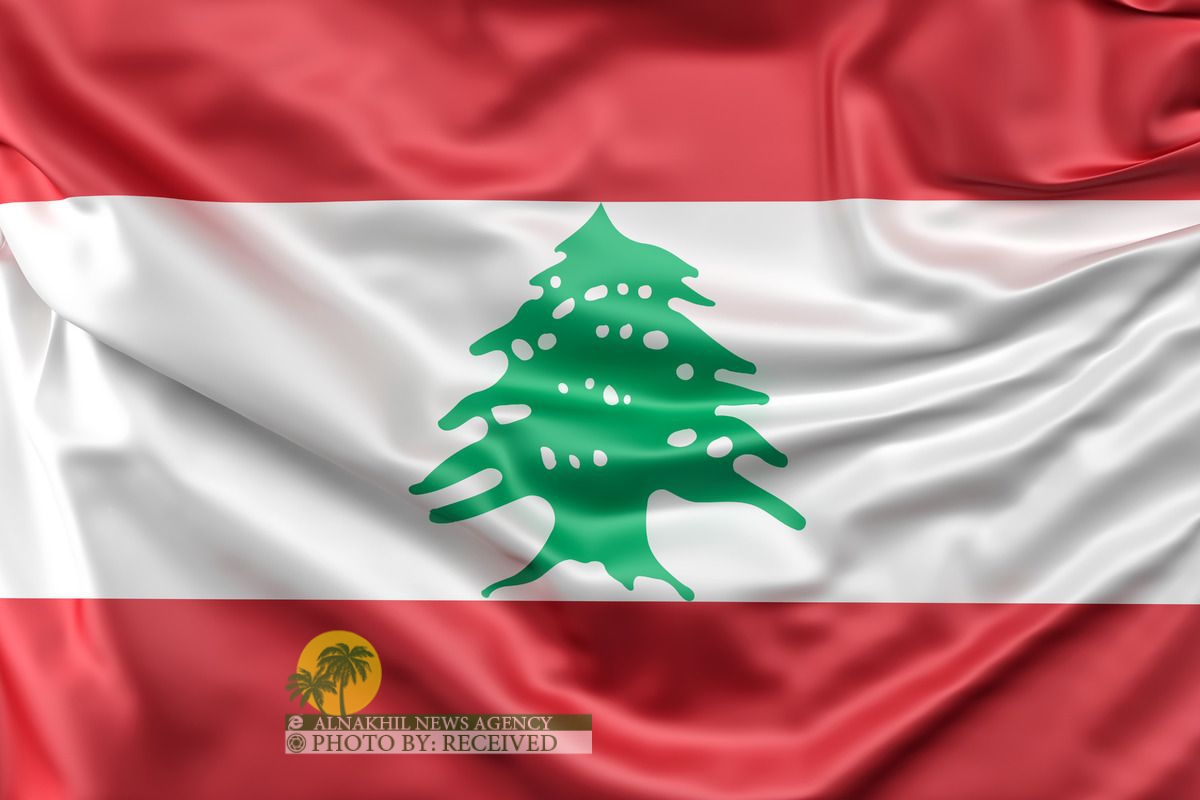لبنان يرفع أنقاض المرفأ ويضمد جراحه