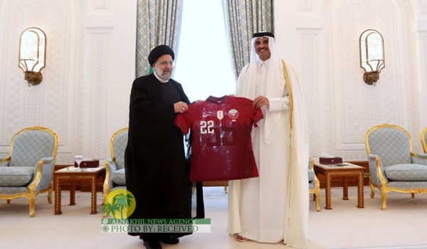 أمير قطر يدعو رئيس إيران لحضور مونديال 2022