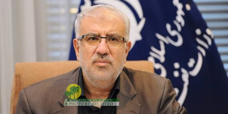 وزير النفط :”استخراج النفط من حقل آزادکان في خوزستان،سيصل خلال السنوات القليلة المقبلة الى 570 ألف برميل يوميًا”