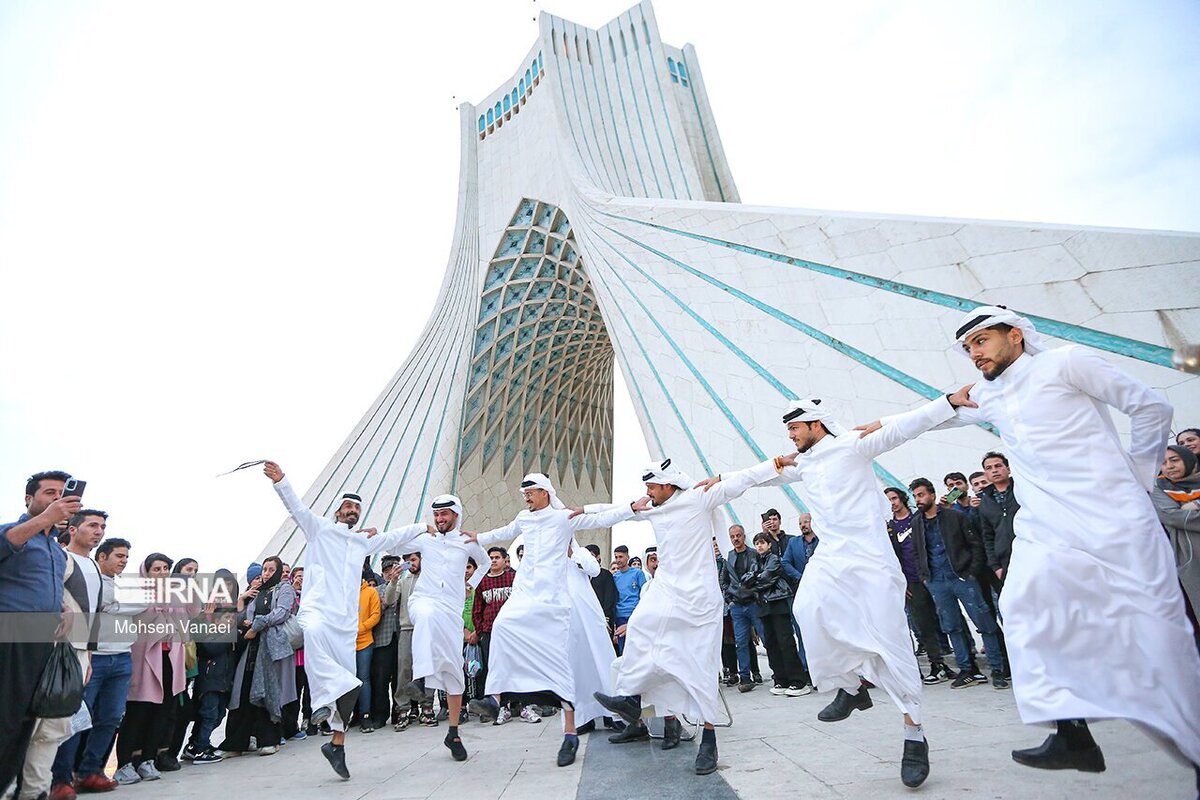 فرقة میسان ، تمثل عرب الاهواز في مهرجان التعرف بالقوميات الإيرانية في طهران
