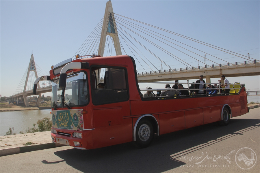 تسیر حافلات سیاحیة داخل الأهواز+صور