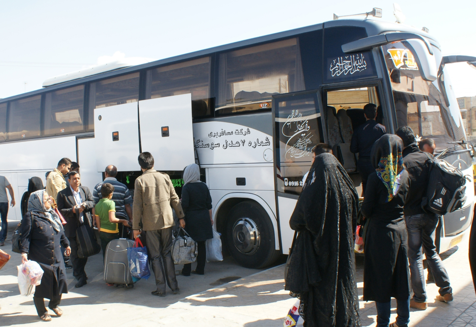 الركاب یعانون من مشاكل في محطات نقل الرکاب في خوزستان