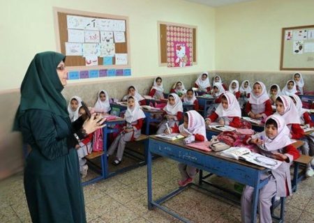 حل مشكلة نقص المعلمين في خوزستان بالعمل الإضافي ودعوة المعلمين المتقاعدين