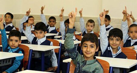 مدير عام التربية والتعليم في خوزستان :تسجيل حوالي 100 ألف طالب في الصف الأول الابتدائي في المحافطة