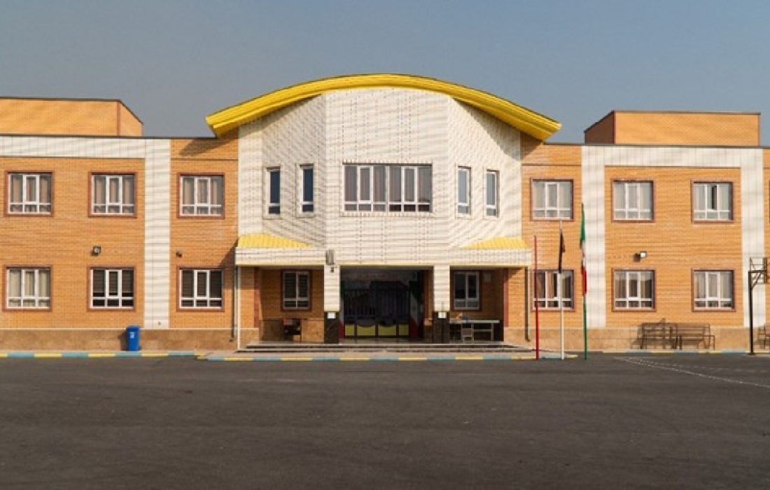 محسنون یبنون 20 مدرسة في خوزستان
