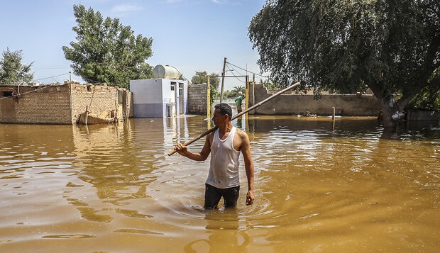 فیضانات في بعض مدن خوزستان جراء هطول الامطار الغزیرة