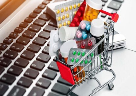 الاهواز.. معاون وزیر الصحة، یحذر من شراء الأدوية عبر الانترنت