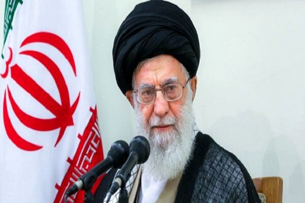 قائد الثورة الإسلامية في إيران: ليعلم المجرمون أن جنود طريق الشهيد سليماني لن يطيقوا خبثهم