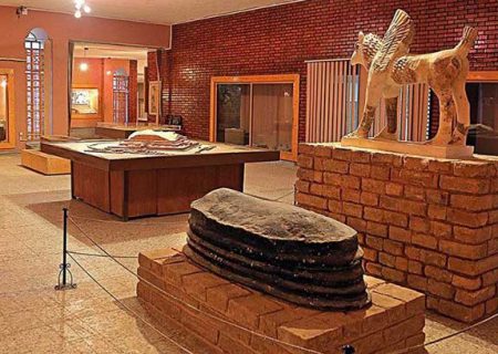 قطع من الموزائيك بنقوش هندسية جميلة؛ متحف «هفت تبه».. يضم عددا كبيرا من الآثار المكتشفة