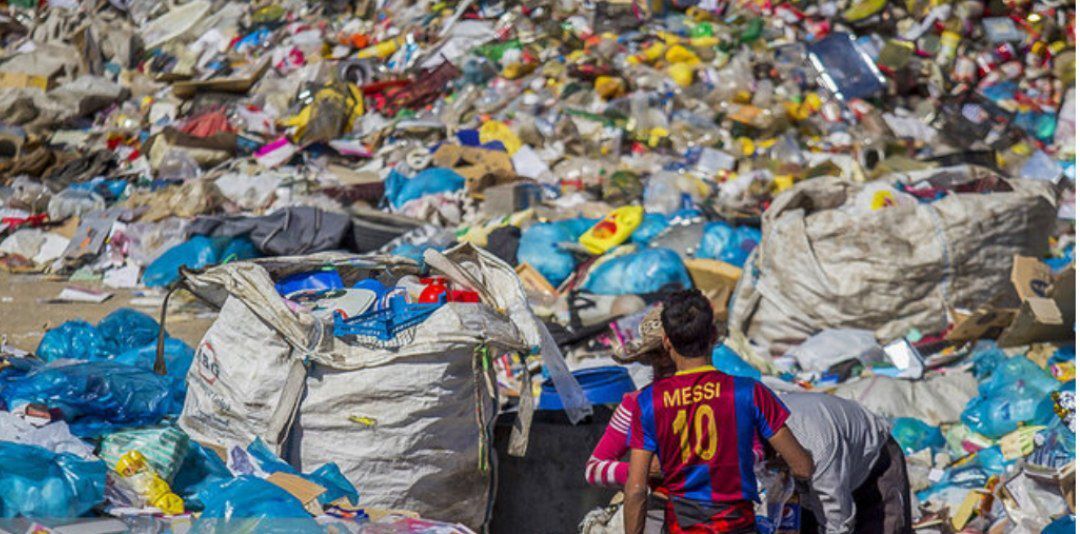 مدير عام حماية البيئة في خوزستان: استهلاك البلاستيك أصبح أزمة عالمية