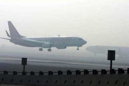 إيقاف الرحلات الجوية في مطار الاهواز، بسبب العاصفة الترابية