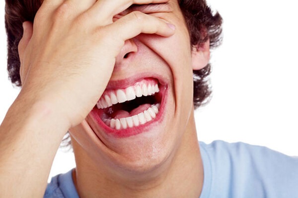 باحثة ألمانية: الضحك قد يكون وسيلة علاجية