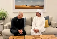 لبيد يلتقي وزير الخارجية الإماراتي في أبو ظبي