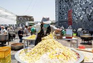 إقامة مائدة بطول 76 كیلومتر في عید الغدير بخوزستان