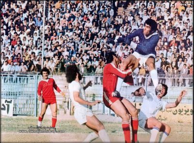 كريم بوستاني، لاعب منتخب إيران السابق، خلال حقبة تألقه في كرة القدم الخوزستانية